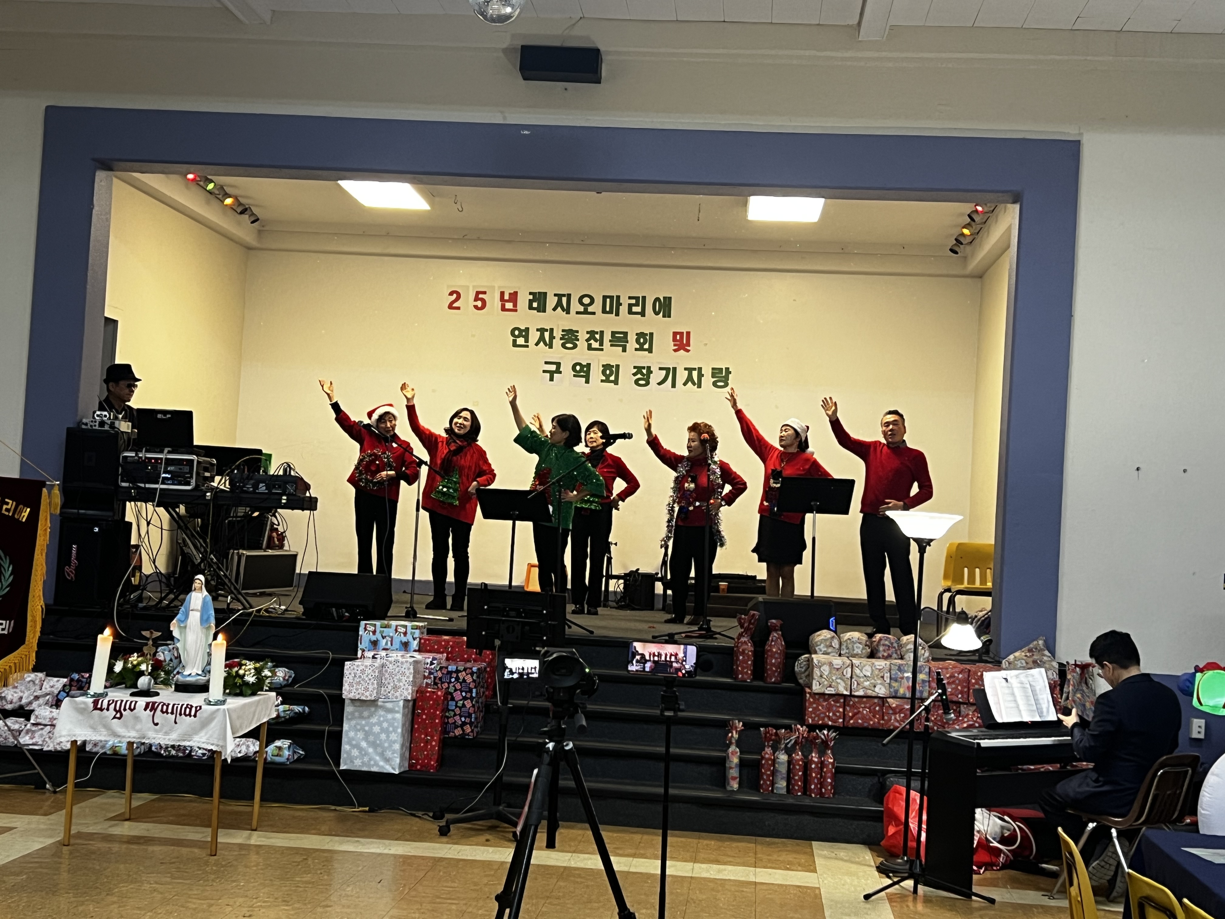 성탄전야 미사 및 성탄 대축일 미사 봉헌 (2025.12.24-25) | 12월 25일 성탄 대축일 미사, 세례식