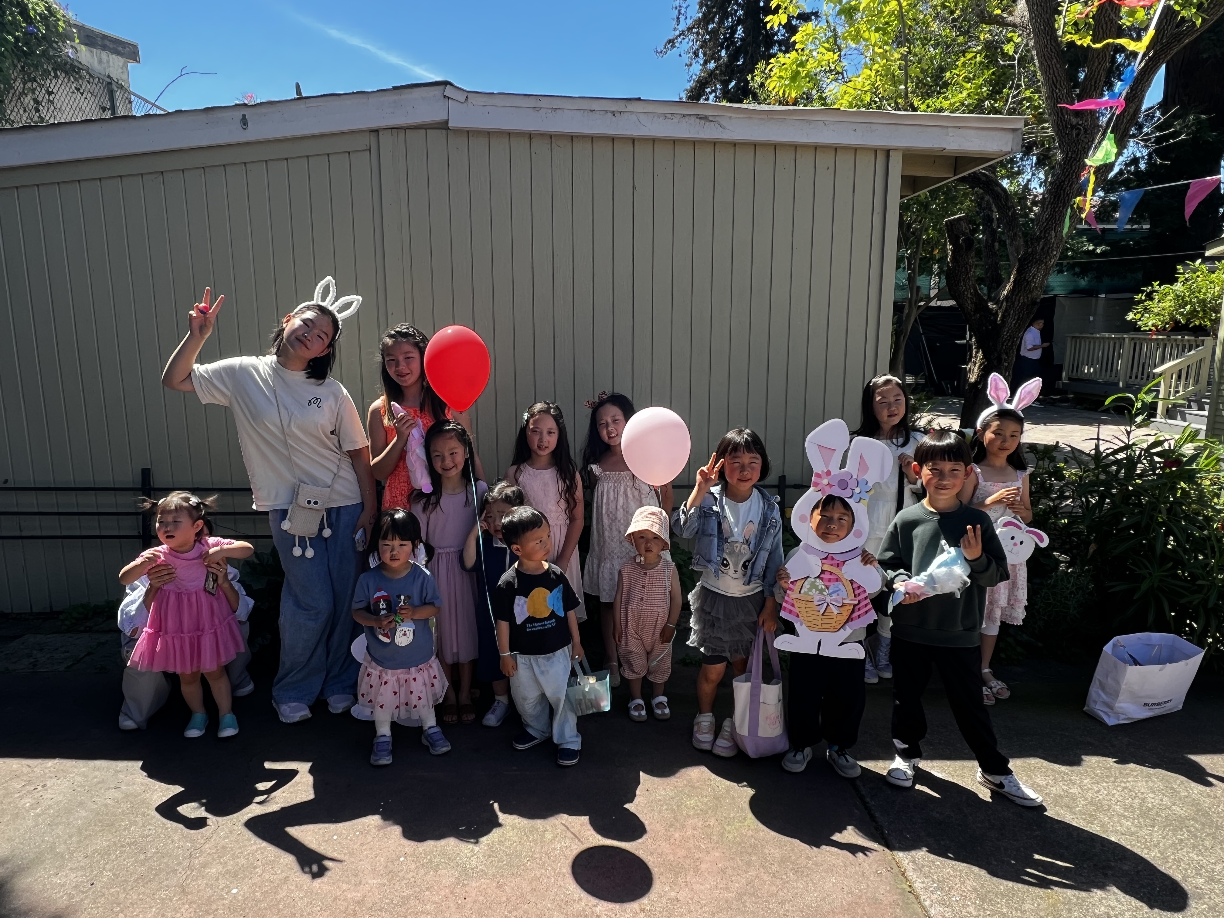 성삼일 전례: 에그헌팅